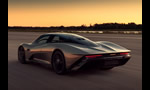 McLaren Hybrid Speedtail -three seats - 1055 hp reaches 403 km/h (250 mph)